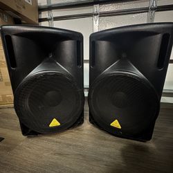 Used (Cosmetic Wear) Behringer Eurolive B215D Full Range Speaker Cabinet