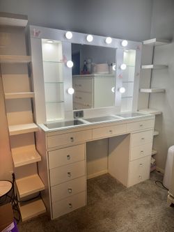 Vanity Set