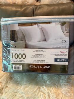 1 Queen flat sheet 1 fitted sheet