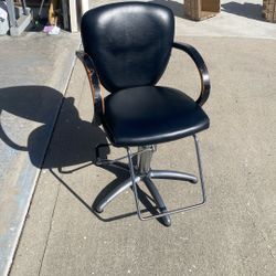 Hair/Tattoo Chair 