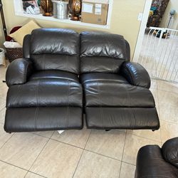 Sofa And Loveseat Leather// Electric Recliners