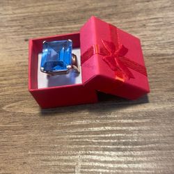 Beatiful Ring Is Real Gold No Fake Heavy 14 K