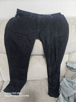 Levis 502 Jeans. Size 36W 30L. Like new.