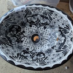 Ceramic washbasin