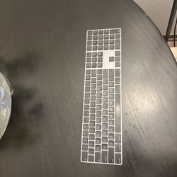 Apple Magic Keyboard