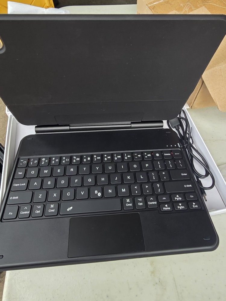 Magnetic Wireles Keyboard