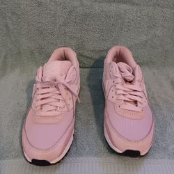Woman Nike Pink Shoes 