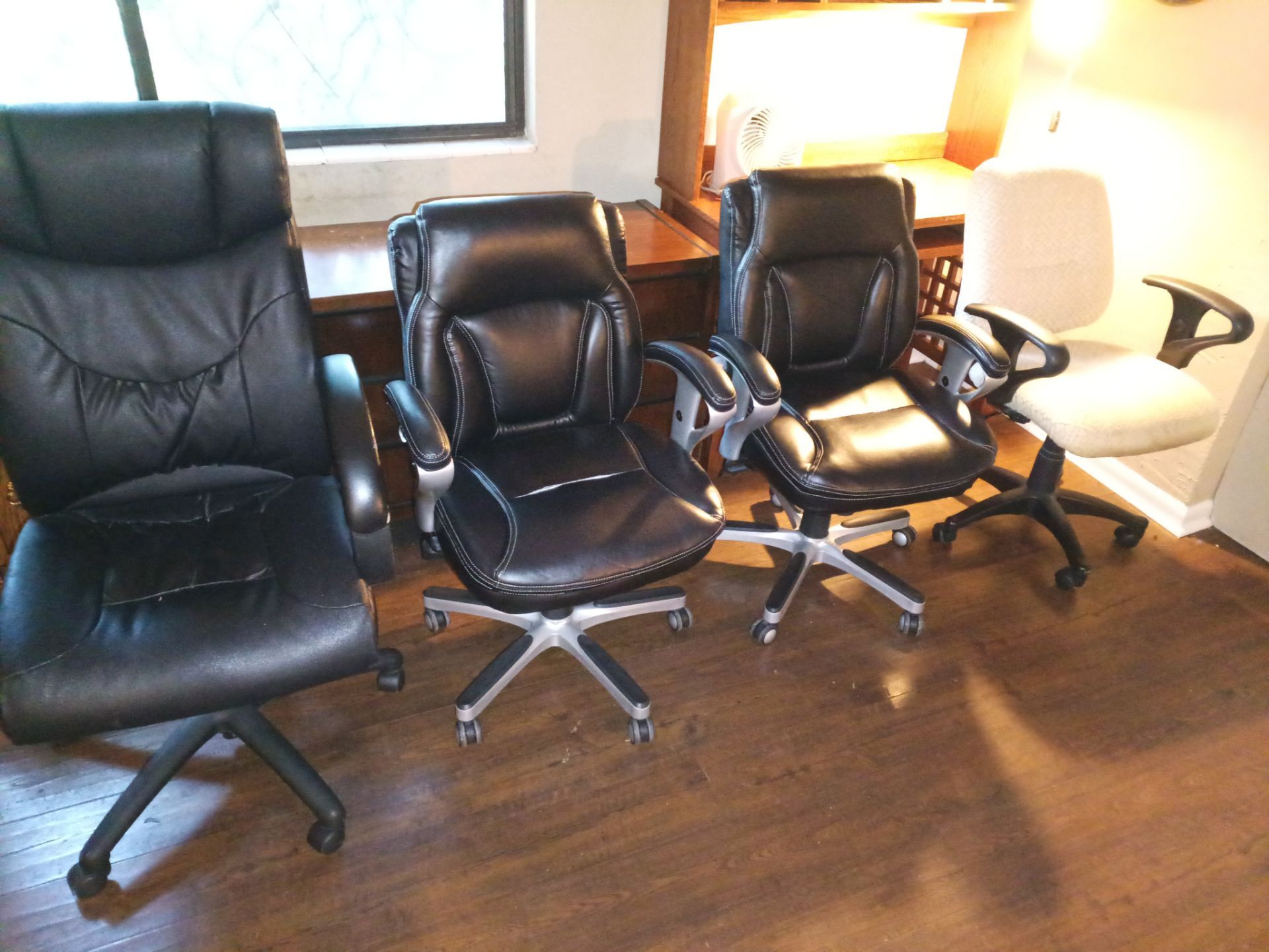 Come and get some office chairs