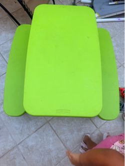 Lifetime foldable kids table