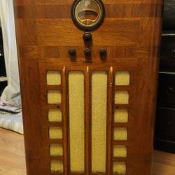 Antique Radio