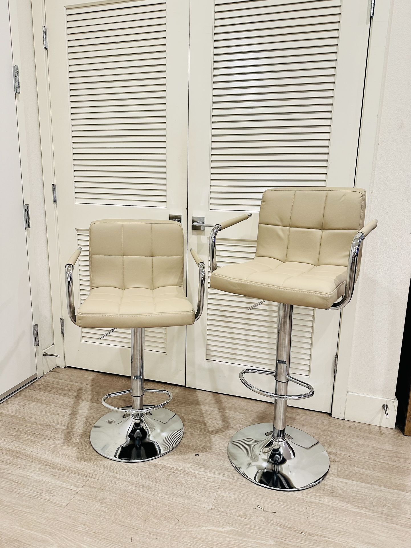 Bar Stools Set of 2, PU Leather Adjustable Swivel Barstools,  Khaki