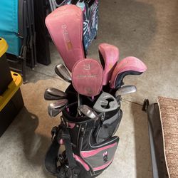 Women’s Golf Clubs and Bag
