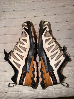 Salomon shoes size 8 men