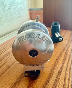 Pro Gear 255 fishing reel