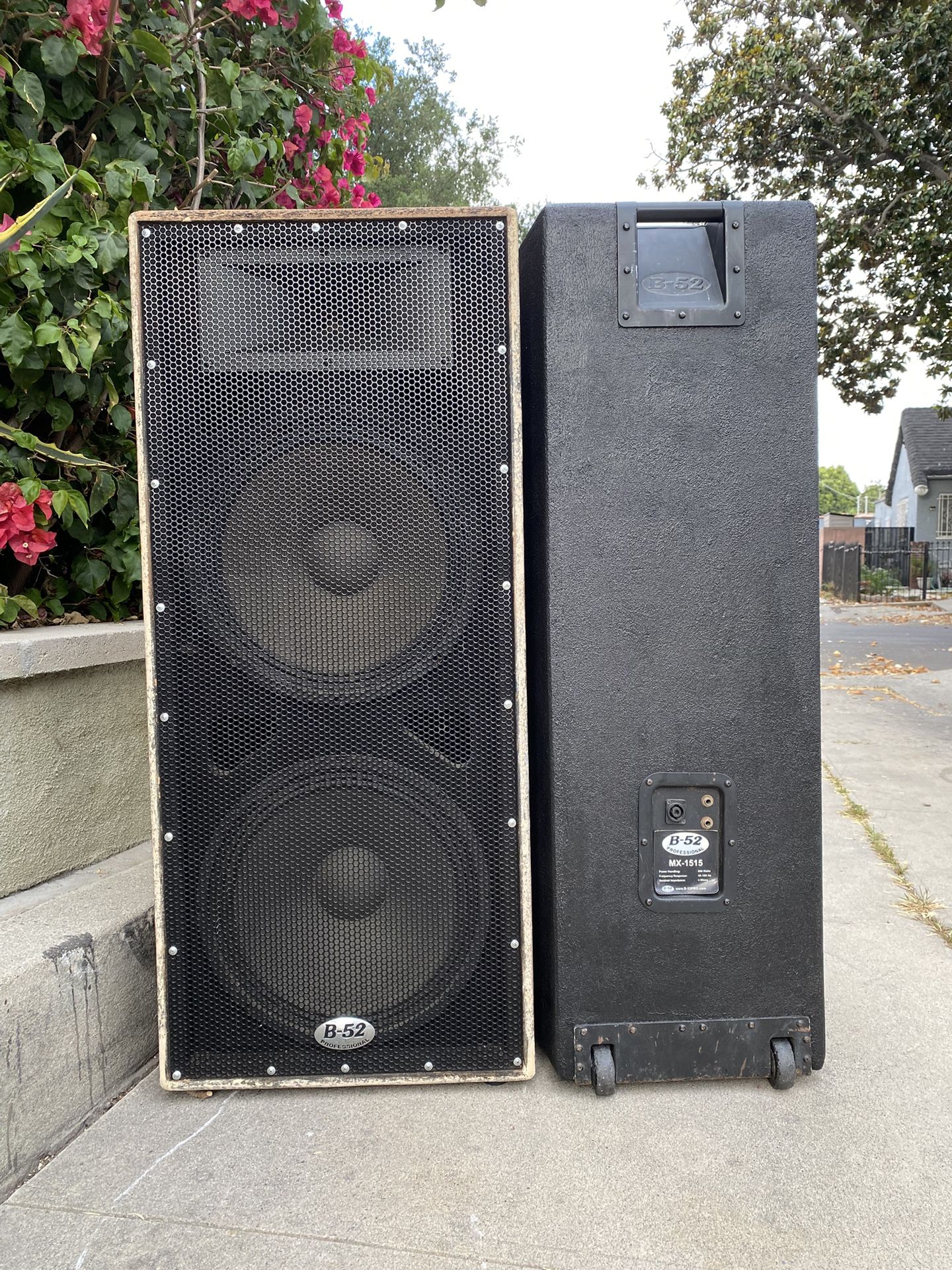 B-52 SPEAKERS