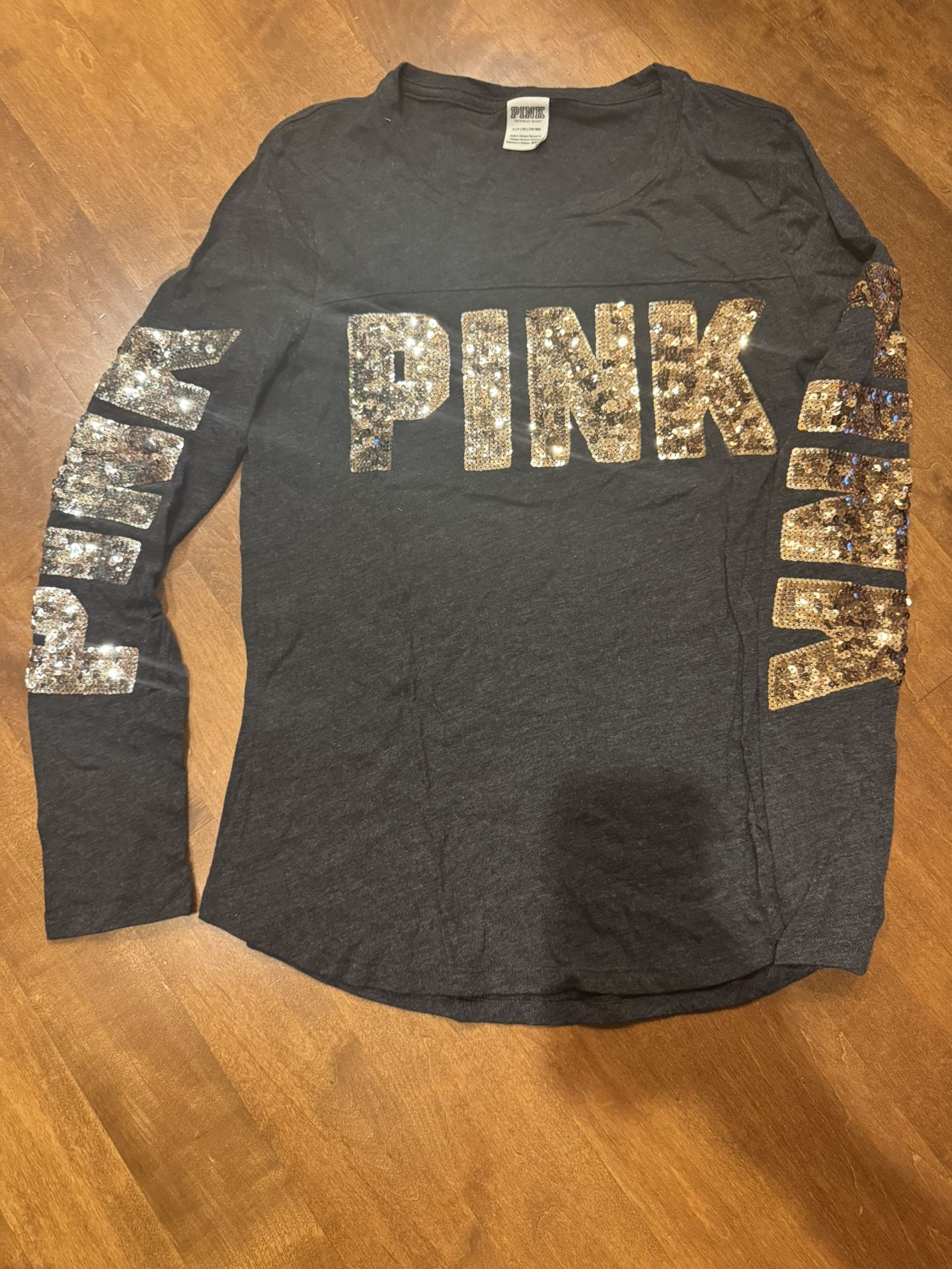 Woman’s Victorias Secret Pink Long Sleeve Tshirt Shipping Available