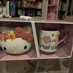Hello Kitty Piggy Bank And Mug Ser