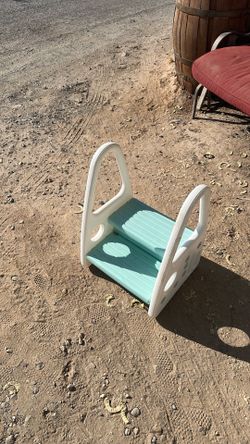 Child steps 24 x 17 x 16