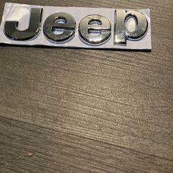 silver 3d jeep Grand Cherokee