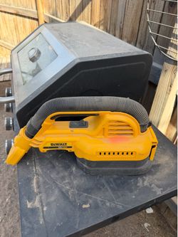 Dewalt vacuum