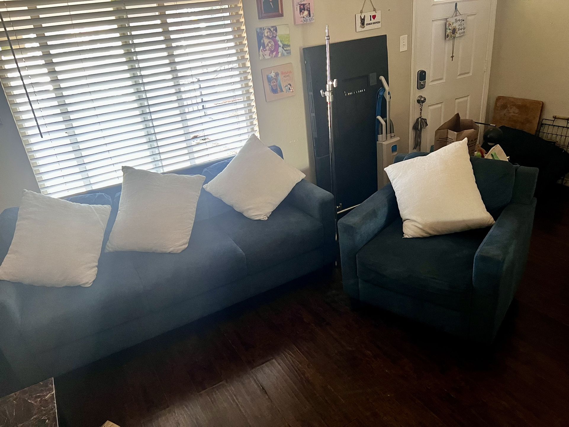 Couches Set
