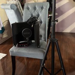 RODE NT1-A CONDENSER MICROPHONE BUNDLE (Check Description)