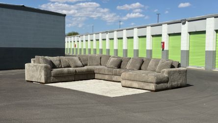 🩶 Ashley Lindyn 6-Piece Corduroy Modular Sectional – WITH FREE DELIVERY 🩶