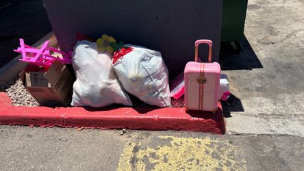 Free toys plushies random things