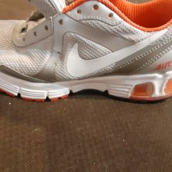 Nike max Run Lite Size 6