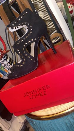 Heels shoes black