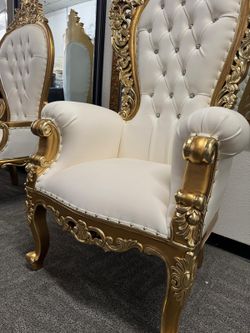 NEW! White Throne Chair