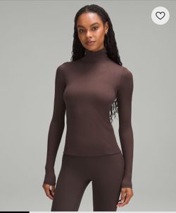 Lululemon Turtleneck Long Sleeve XS
