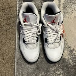 Jordan 4 White Cement Size 10.5