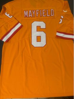 Tampa Bay Buccaneers Baker Mayfield Large Jersey. New