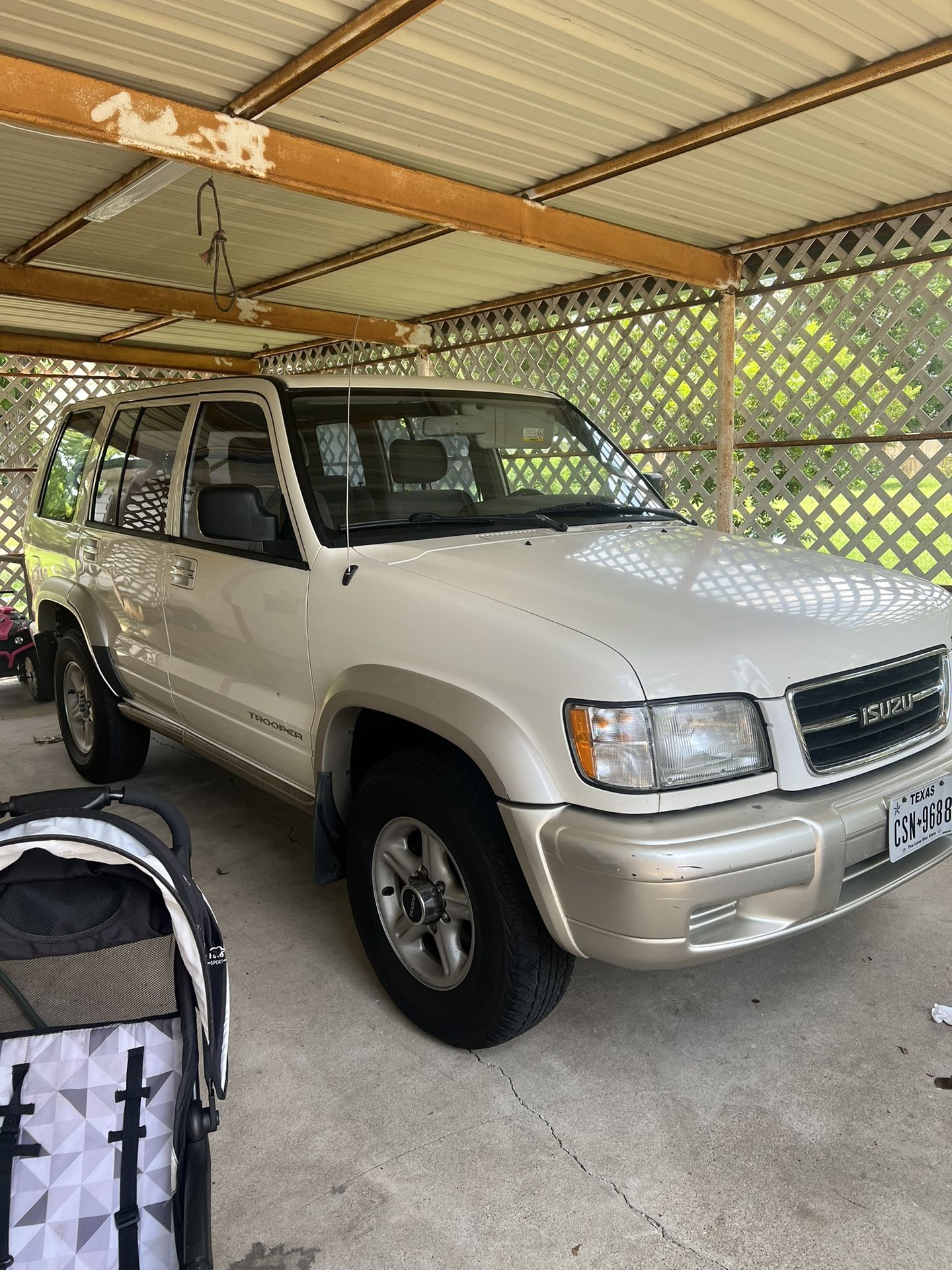1998 Isuzu Trooper
