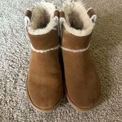Women’s Ugg Booties Size 8