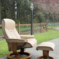 Ekornes Stressless  Chair And Ottoman 