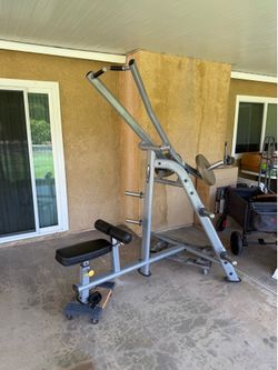 Steelflex plate loaded iso lat pulldown machine