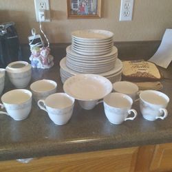 Lovely China Set Service For 8 Creamer And Sugar Bowl Included