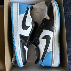 Jordan 1 Low Powder Blue Size 8.5W 