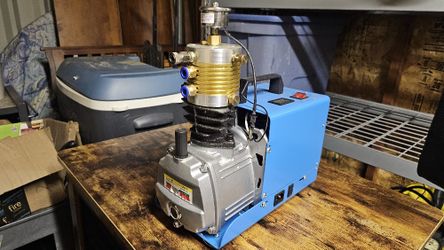 Compresser For Paintball And Other Tanks