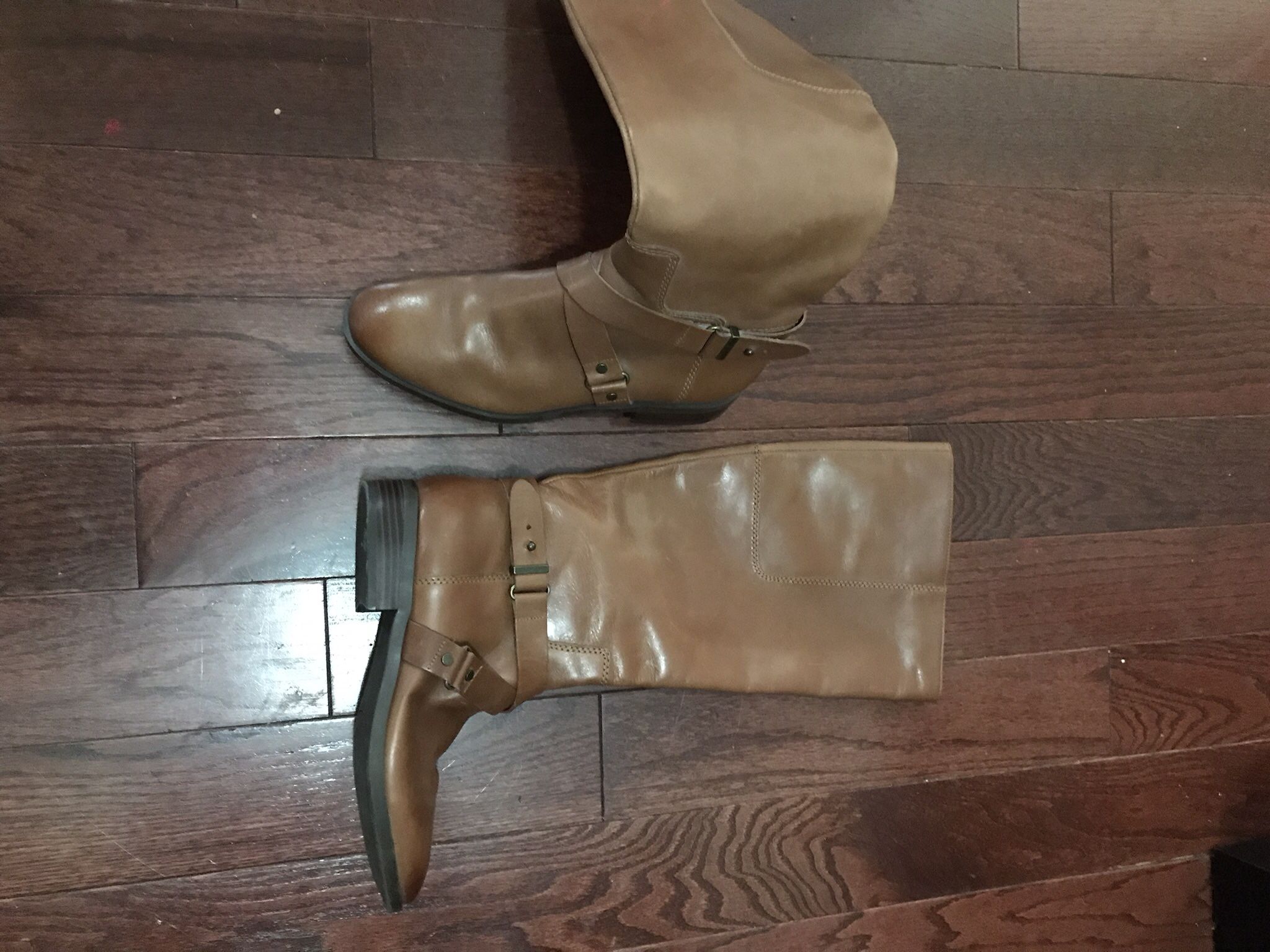 Size 6 Women’s Boots $10