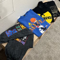 XXL Vintage Shirts Bundle With Free Sweats New With Tags $25.00