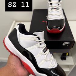 USED Air Jordan 11 low Concord breds SZ 11
