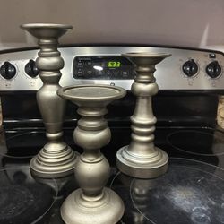 3 Candleholders 