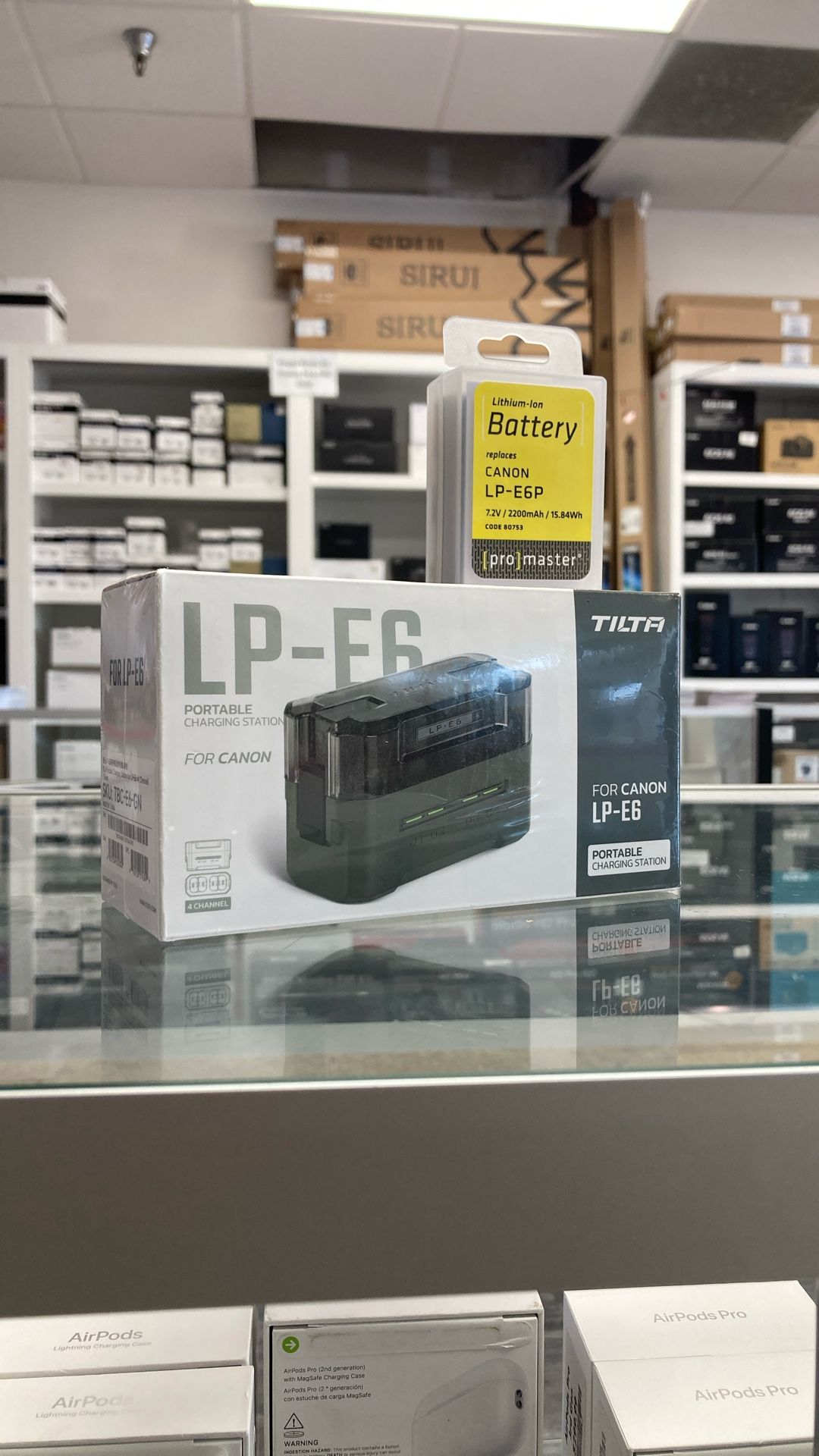 Tilta LP-E6 Charging Station W/ Canon LP-E6 Battery