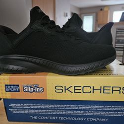 Sketchers Size 9 Wide Slip Ons