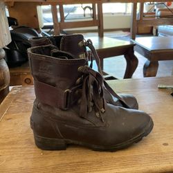 Sorel Leather Boots Size 4 Big Girl /woman