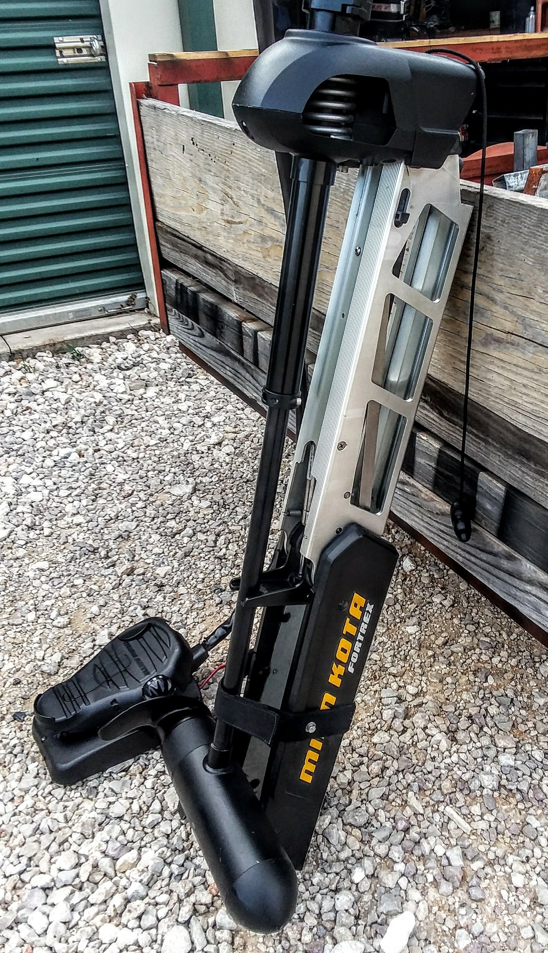 LIKE NEW LIGHTLY USED MINN KOTA FORTREX 101 LB THRUST TROLLING MOTOR!! - $900