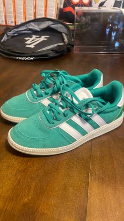 Adidas 5 1/2